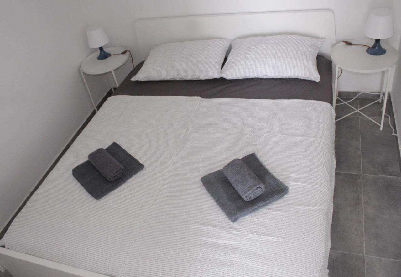 Duplex Appartment Luna Krk Town Esterno foto